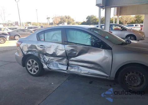 2013 Mazda Mazda3 I Sport from USA, damaged, VIN JM1BL1UP9D1800938